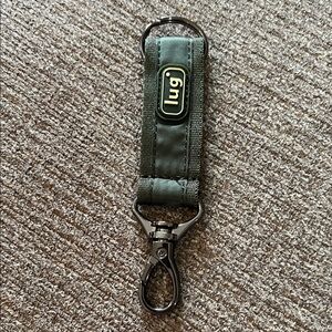 Lug Olive Green Key Link